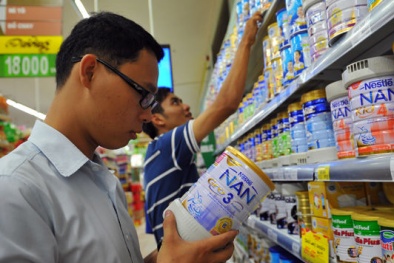 Giá sữa bán lẻ giảm mạnh ở Ocean Mart